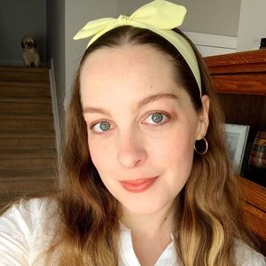 Bow headband with elastic back - handmade & comfy!